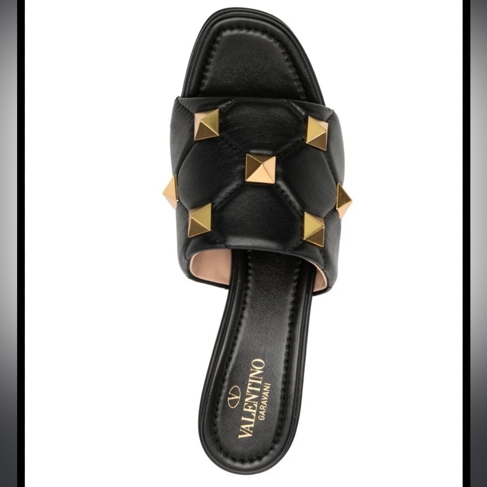 Valentino Garavani Roman Stud Flat Leather Sandals Black And Gold
